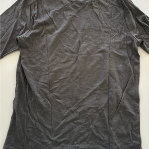 An original abercrombie kids Long Sleeve T-Shirt, size 13/14 in the color Gray!